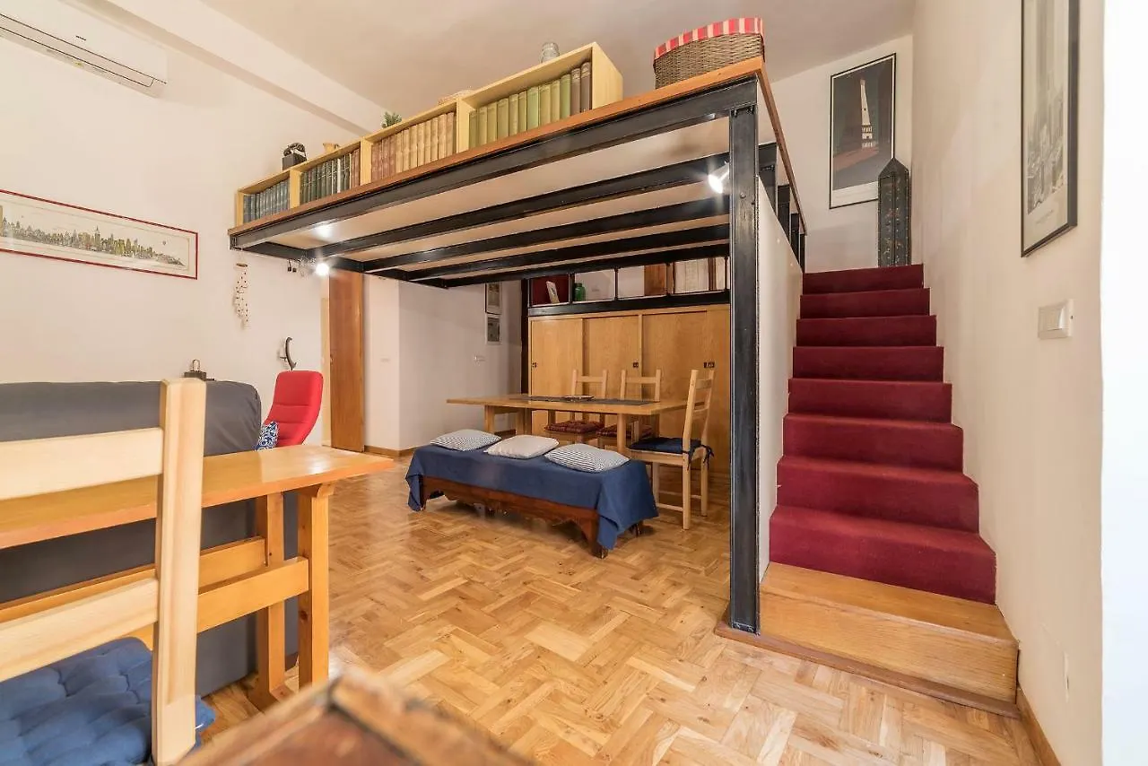 Lovely Loft Trastevere Ρώμη